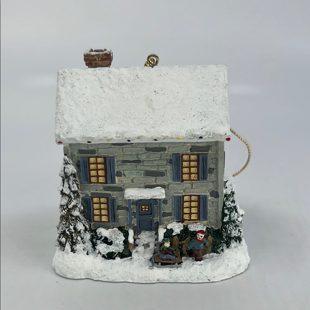 Thomas Kinkade 2001 Winter Moments Illuminated Ornament Collection